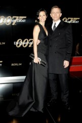 Daniel Craig e Satsuki Mitchell Daniel Crage in Burberry