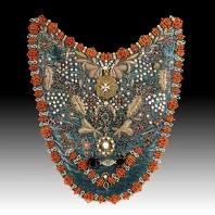 pettorale Pettorale con inserti in corallo, perle e pietre preziose del XIX sec.