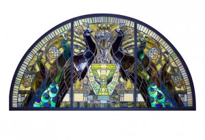 Angolo Ontani - I pavoni vetrata di Umberto Bottazzi