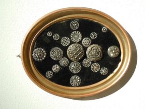 Il bottone. Arte e Moda - Musei Mazzucchelli ph A. Ghiroldi 