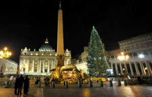 Papa Francesco visita il presepe 2013