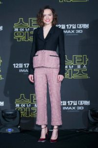 Daisy Ridley In Christian Dior - 'Star Wars: Il risveglio della Forza' conferenza stampa di Seoul