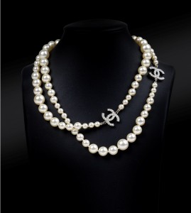 Chanel collana 1996 - Asta Doroteum courtesy Doroteum