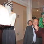 R. Capucci illustra i suoi abiti