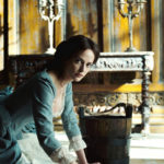 Angelique con abiti settecenteschi