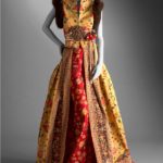 Autunno/Inverno 2002/2003 Completo da sera in taffetà con stampa floreale © Museo Virtuale Valentino Garavani 