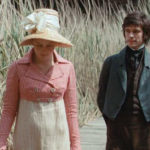 Fanny indossa una sua creazione a passeggio con Keats