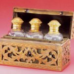 Flacone-pendente di profumo