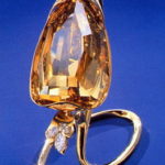 Incomparable Diamond