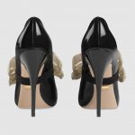 Decolletè Gucci pelle nera fiocco in perle-dettagli