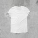 T-shirt bianca courtesy Shutterstock SFIO-CRACHO