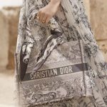 Foulard Dior - @Dior